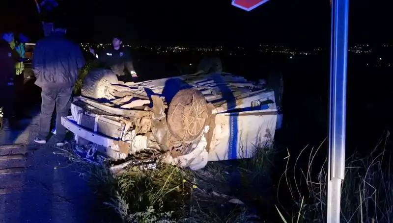 Otomobil Şarampole Devrildi: Korkutan Kaza 1 Ölü, 3 Yaralı