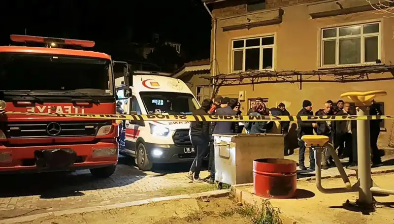 Yaşlı Adamın Cansız Bedeni, Gizemli Yangınla Ortaya Çıktı!
