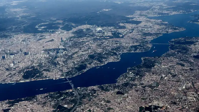 Baharın Getirdiği Havalı Gösteri: İstanbul Semalarında Uçuş Keyfi