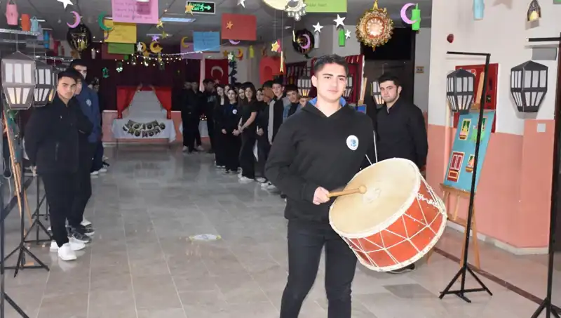 Ramazan Sokağı'nda Eğitim ve İbadet Bir Araya Geldi