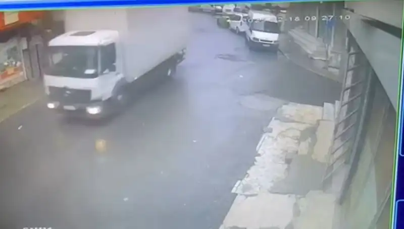 Sahte Polisler, 1,7 Milyon Liralık Gasp Yaparken Yakalandı: "Şaka Yapacaktık" Dediler