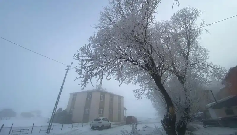 Eksi 18 Dereceyi Gören İlk Göle, Soğuk Hava Rehberimiz Olacak mı?
