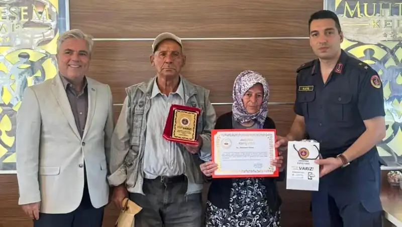 Jandarmaya Bağışladılar: Tek Varlıkları Olan Evi Vererek Destan Yazdılar