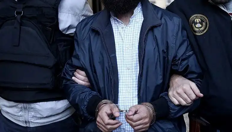 İstanbul'da DAEŞ Operasyonu: 14 Kişi Gözaltında, Neler Oluyor?